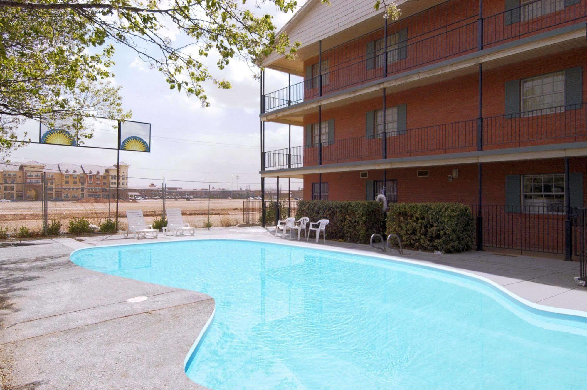 Days Inn Lubbock Texas Tech University Esterno foto